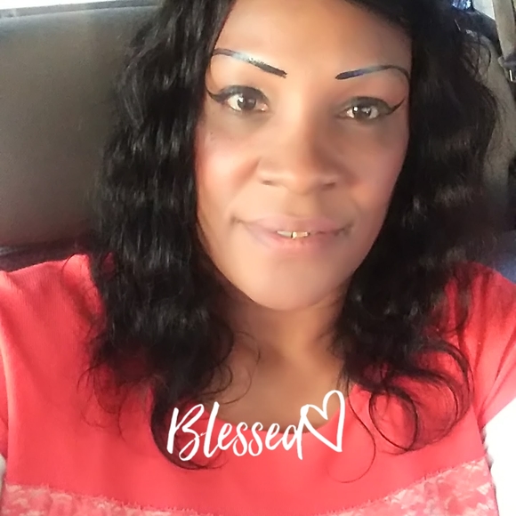 Meet your Posher, Cheryl - Picture 1 of 1